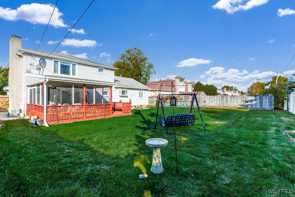 228 Sundown Trail, Amherst, New York 14221, Amherst, New York 14221, 3 Bedrooms Bedrooms, 6 Rooms Rooms,1 BathroomBathrooms,Residential,For Sale,228 Sundown Trail, Amherst, New York 14221,0,B1645338