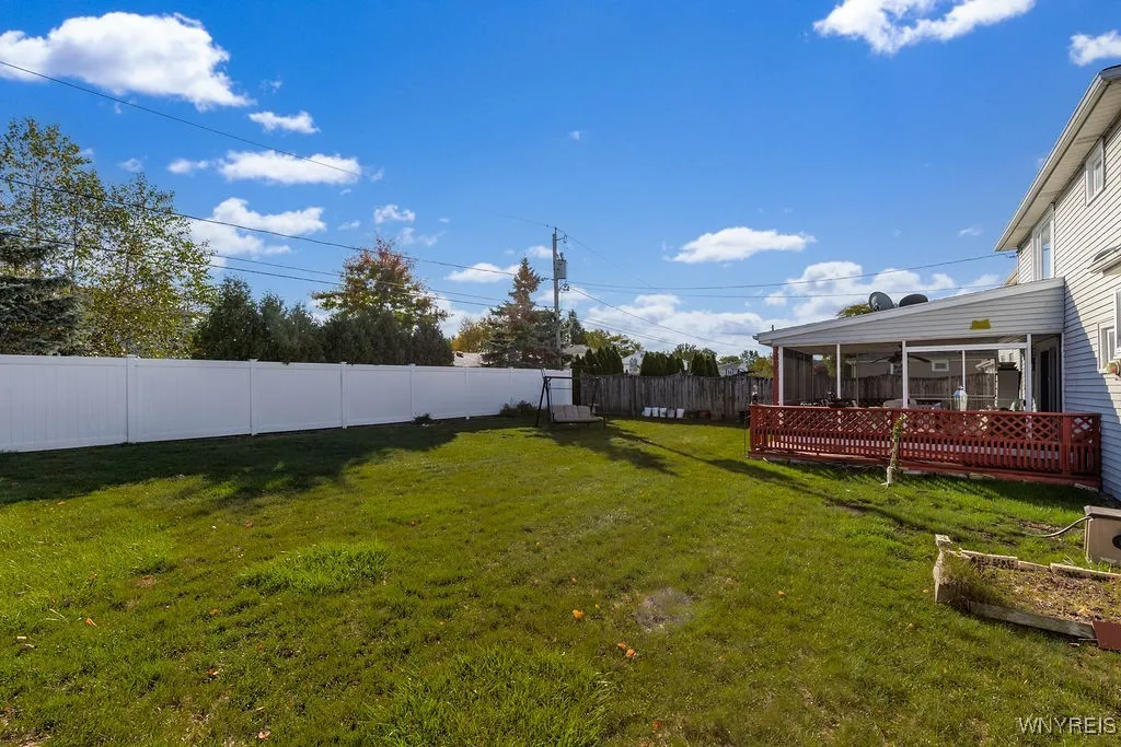 228 Sundown Trail, Amherst, New York 14221, Amherst, New York 14221, 3 Bedrooms Bedrooms, 6 Rooms Rooms,1 BathroomBathrooms,Residential,For Sale,228 Sundown Trail, Amherst, New York 14221,0,B1645338