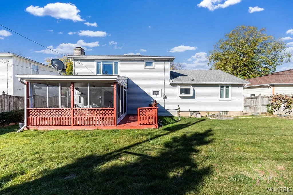 228 Sundown Trail, Amherst, New York 14221, Amherst, New York 14221, 3 Bedrooms Bedrooms, 6 Rooms Rooms,1 BathroomBathrooms,Residential,For Sale,228 Sundown Trail, Amherst, New York 14221,0,B1645338