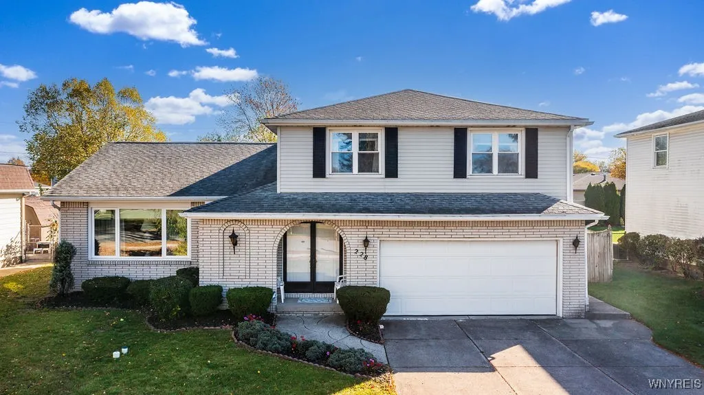 228 Sundown Trail, Amherst, New York 14221, Amherst, New York 14221, 3 Bedrooms Bedrooms, 6 Rooms Rooms,1 BathroomBathrooms,Residential,Closed,228 Sundown Trail, Amherst, New York 14221,0,B1645338