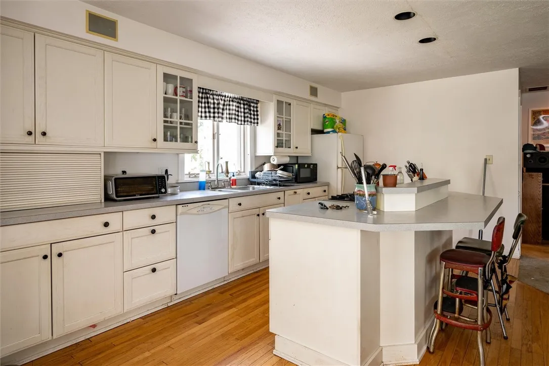 1369 Pittsford Mendon Road, Mendon, New York 14506, Mendon, New York 14506, ,Commercial Lease,For Rent,1369 Pittsford Mendon Road, Mendon, New York 14506,0,R1645626