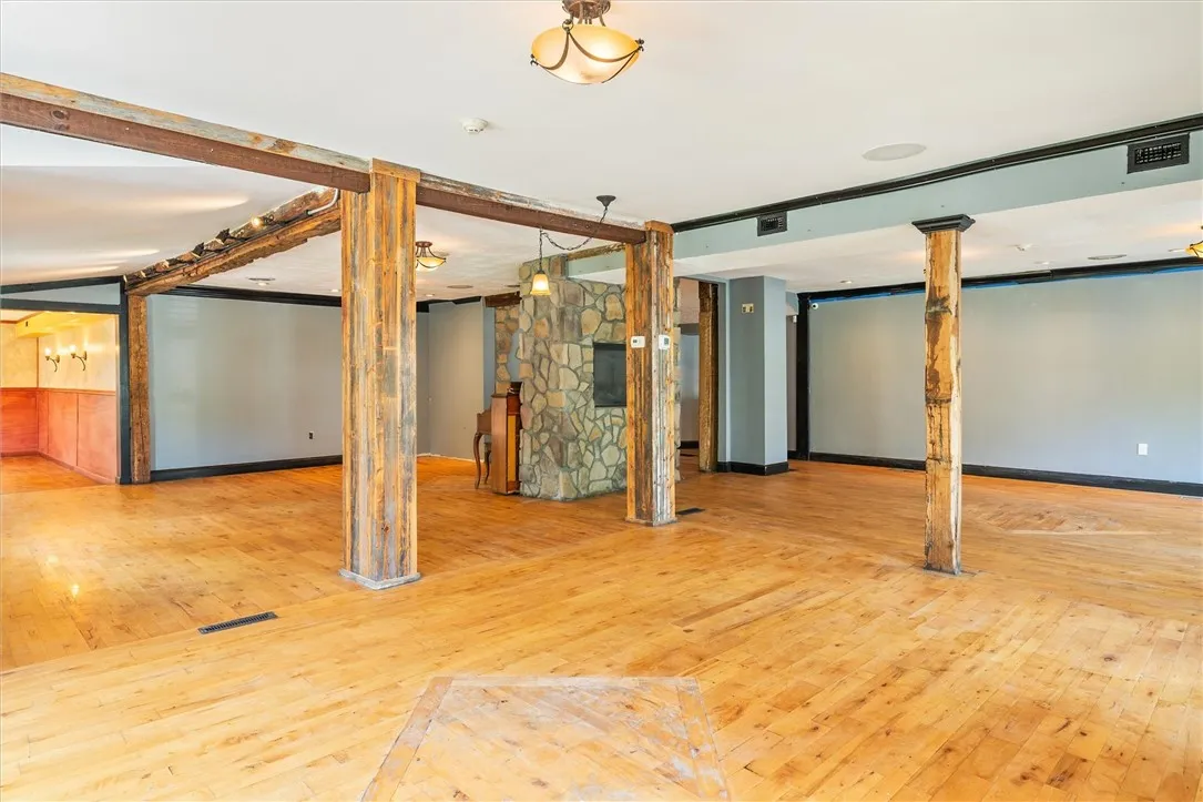 1369 Pittsford Mendon Road, Mendon, New York 14506, Mendon, New York 14506, ,Commercial Lease,For Rent,1369 Pittsford Mendon Road, Mendon, New York 14506,0,R1645626