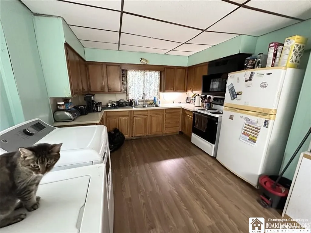 307 Summit Avenue, Jamestown, New York 14701, Jamestown, New York 14701, 3 Bedrooms Bedrooms, 6 Rooms Rooms,1 BathroomBathrooms,Residential,For Sale,307 Summit Avenue, Jamestown, New York 14701,0,R1643874