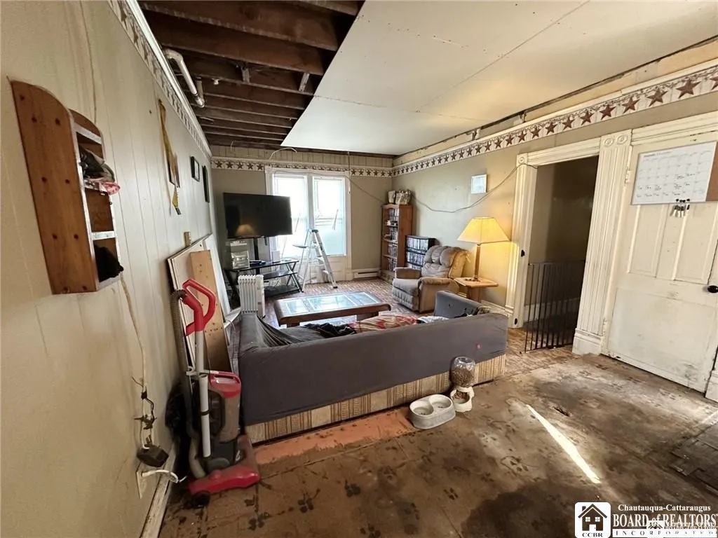 307 Summit Avenue, Jamestown, New York 14701, Jamestown, New York 14701, 3 Bedroom Bedrooms, 6 Room Rooms,1 BathroomBathrooms,Residential,For Sale,307 Summit Avenue, Jamestown, New York 14701,0,R1643874