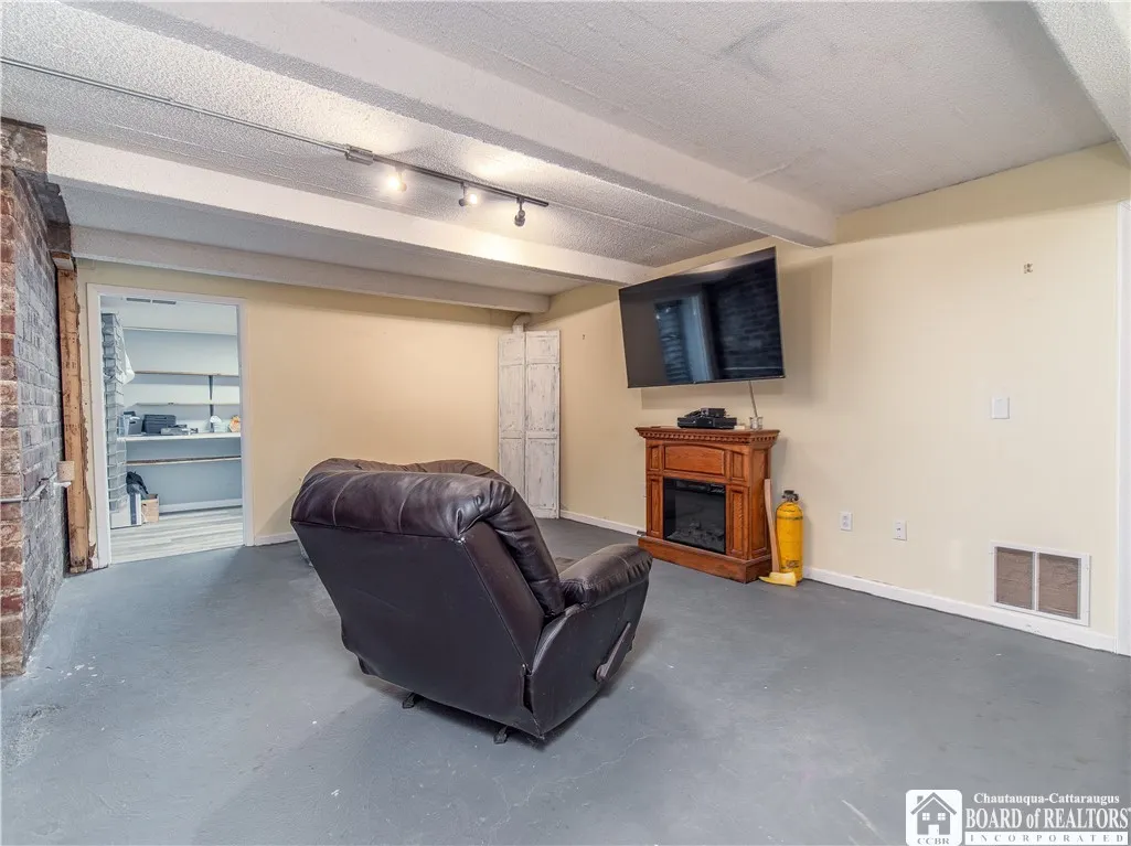 3108 North Main Street Extension, Ellicott, New Yo, Ellicott, New York 14701, 3 Bedrooms Bedrooms, 9 Rooms Rooms,1 BathroomBathrooms,Residential,For Sale,3108 North Main Street Extension, Ellicott, New Yo,0,R1644923