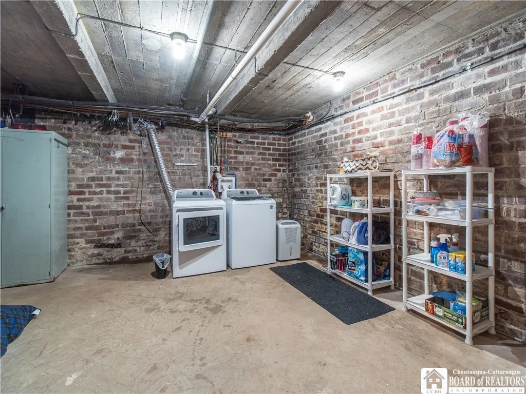 3108 North Main Street Extension, Ellicott, New Yo, Ellicott, New York 14701, 3 Bedrooms Bedrooms, 9 Rooms Rooms,1 BathroomBathrooms,Residential,For Sale,3108 North Main Street Extension, Ellicott, New Yo,0,R1644923