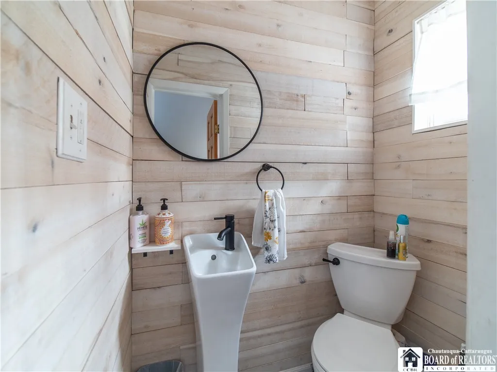 3108 North Main Street Extension, Ellicott, New Yo, Ellicott, New York 14701, 3 Bedrooms Bedrooms, 9 Rooms Rooms,1 BathroomBathrooms,Residential,For Sale,3108 North Main Street Extension, Ellicott, New Yo,0,R1644923