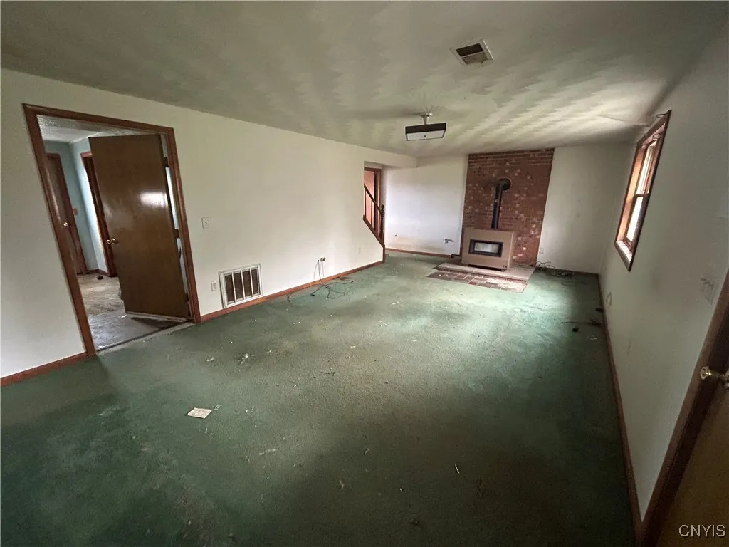 9 Anderson Circle, Auburn, New York 13021, Auburn, New York 13021, 3 Bedrooms Bedrooms, 6 Rooms Rooms,2 BathroomsBathrooms,Residential,For Sale,9 Anderson Circle, Auburn, New York 13021,0,S1645420