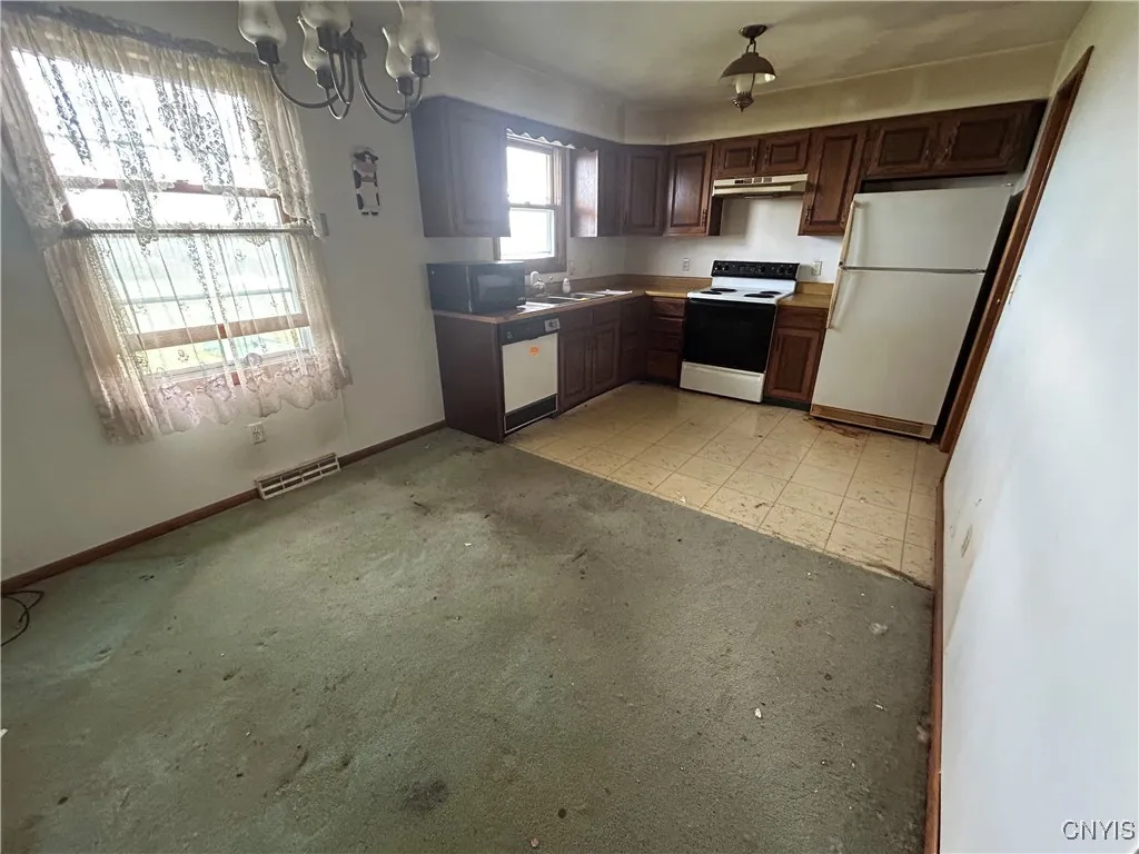 9 Anderson Circle, Auburn, New York 13021, Auburn, New York 13021, 3 Bedrooms Bedrooms, 6 Rooms Rooms,2 BathroomsBathrooms,Residential,For Sale,9 Anderson Circle, Auburn, New York 13021,0,S1645420