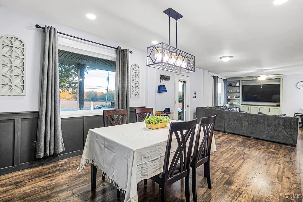 8896 Red Hill Road, New Hartford, New York 13413, New Hartford, New York 13413, 4 Bedrooms Bedrooms, 9 Rooms Rooms,3 BathroomsBathrooms,Residential,For Sale,8896 Red Hill Road, New Hartford, New York 13413,0,S1645643