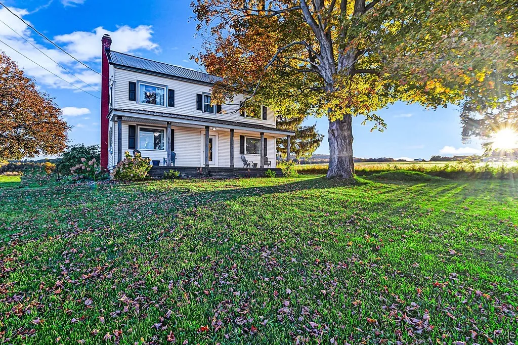 8896 Red Hill Road, New Hartford, New York 13413, New Hartford, New York 13413, 4 Bedrooms Bedrooms, 9 Rooms Rooms,3 BathroomsBathrooms,Residential,For Sale,8896 Red Hill Road, New Hartford, New York 13413,0,S1645643