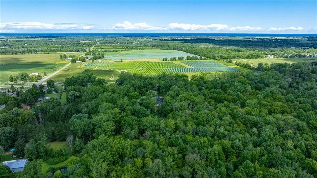 3283 Roosevelt Highway, Hamlin, New York 14464, Hamlin, New York 14464, 3 Bedrooms Bedrooms, 9 Rooms Rooms,2 BathroomsBathrooms,Residential,For Sale,3283 Roosevelt Highway, Hamlin, New York 14464,0,R1643599