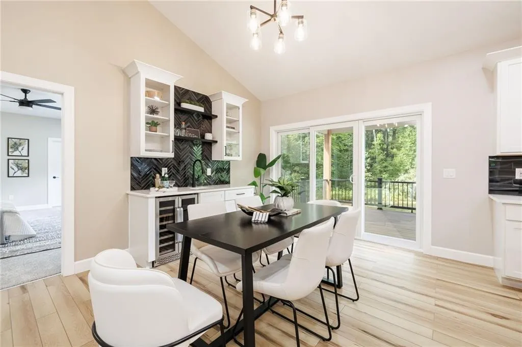 3283 Roosevelt Highway, Hamlin, New York 14464, Hamlin, New York 14464, 3 Bedrooms Bedrooms, 9 Rooms Rooms,2 BathroomsBathrooms,Residential,For Sale,3283 Roosevelt Highway, Hamlin, New York 14464,0,R1643599