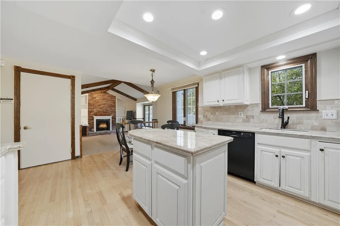kITCHEN/ work area