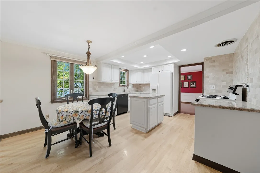 Kitchen/Dinette