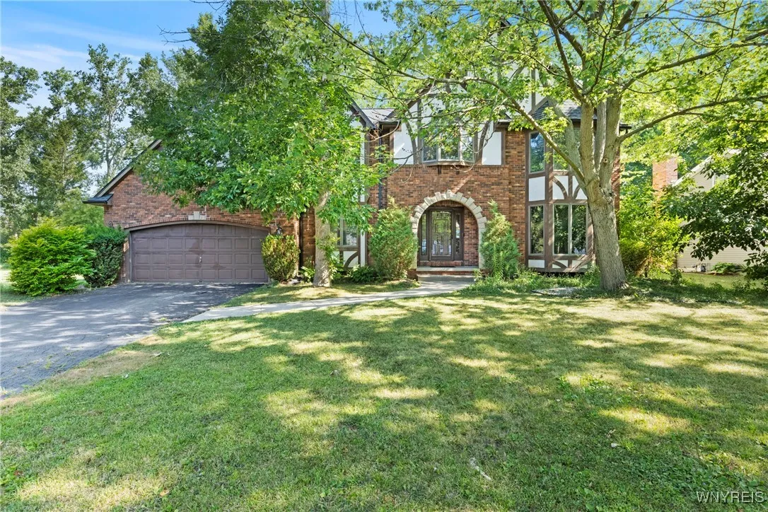 81 Plumwood Court, Amherst, New York 14051, Amherst, New York 14051, 4 Bedrooms Bedrooms, 9 Rooms Rooms,2 BathroomsBathrooms,Residential,For Sale,81 Plumwood Court, Amherst, New York 14051,0,B1645669