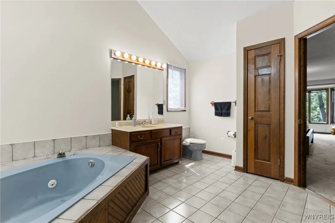 81 Plumwood Court, Amherst, New York 14051, Amherst, New York 14051, 4 Bedrooms Bedrooms, 9 Rooms Rooms,2 BathroomsBathrooms,Residential,For Sale,81 Plumwood Court, Amherst, New York 14051,0,B1645669