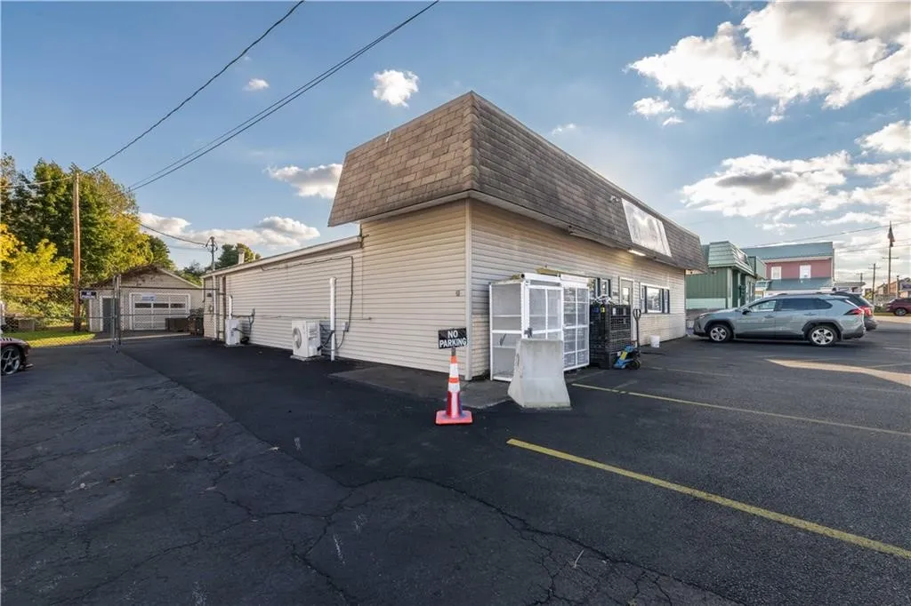 306 East Center Street, Ridgeway, New York 14103, Ridgeway, New York 14103, ,Commercial Sale,For Sale,306 East Center Street, Ridgeway, New York 14103,0,R1643612
