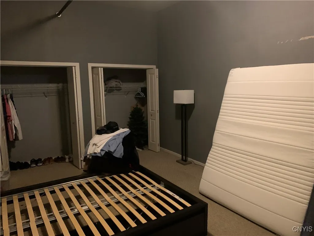 317 South Clinton Street 2e, Syracuse, New York 13, Syracuse, New York 13202, 1 Bedroom Bedrooms, 4 Rooms Rooms,1 BathroomBathrooms,Residential Lease,Closed,317 South Clinton Street 2e, Syracuse, New York 13,0,S1645662
