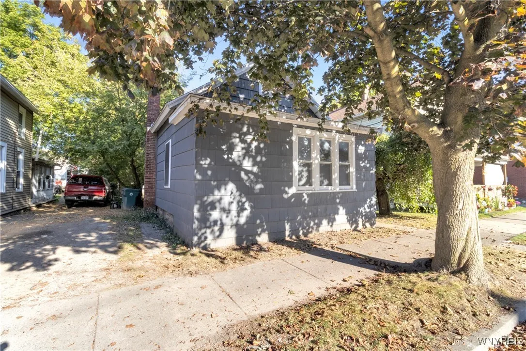 247 Oliver, North Tonawanda, New York 14120, North Tonawanda, New York 14120, 3 Bedrooms Bedrooms, 7 Rooms Rooms,1 BathroomBathrooms,Residential,For Sale,247 Oliver, North Tonawanda, New York 14120,0,B1644963