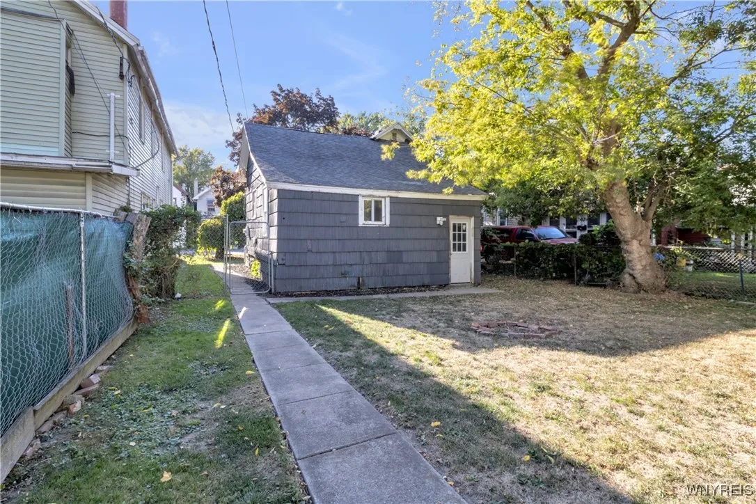 247 Oliver, North Tonawanda, New York 14120, North Tonawanda, New York 14120, 3 Bedrooms Bedrooms, 7 Rooms Rooms,1 BathroomBathrooms,Residential,For Sale,247 Oliver, North Tonawanda, New York 14120,0,B1644963