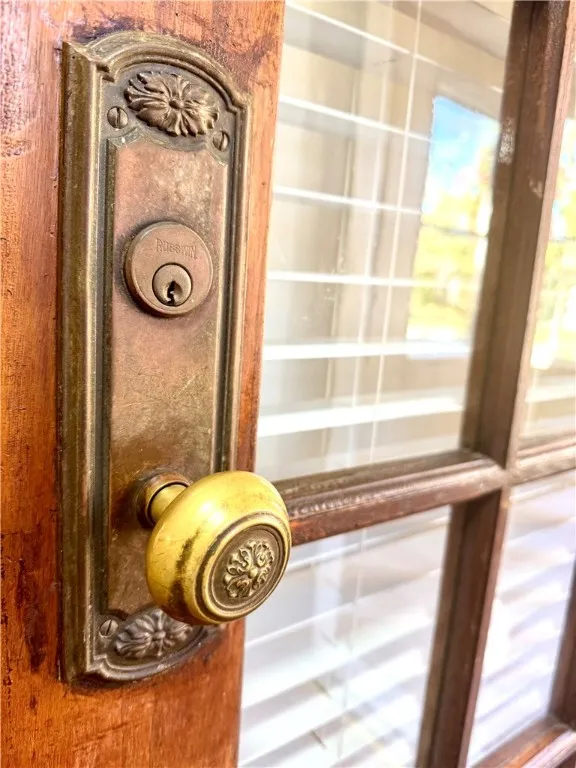 451 Lakeview Park, Rochester, New York 14613, Rochester, New York 14613, 3 Bedrooms Bedrooms, 10 Rooms Rooms,1 BathroomBathrooms,Residential,For Sale,451 Lakeview Park, Rochester, New York 14613,0,R1645686