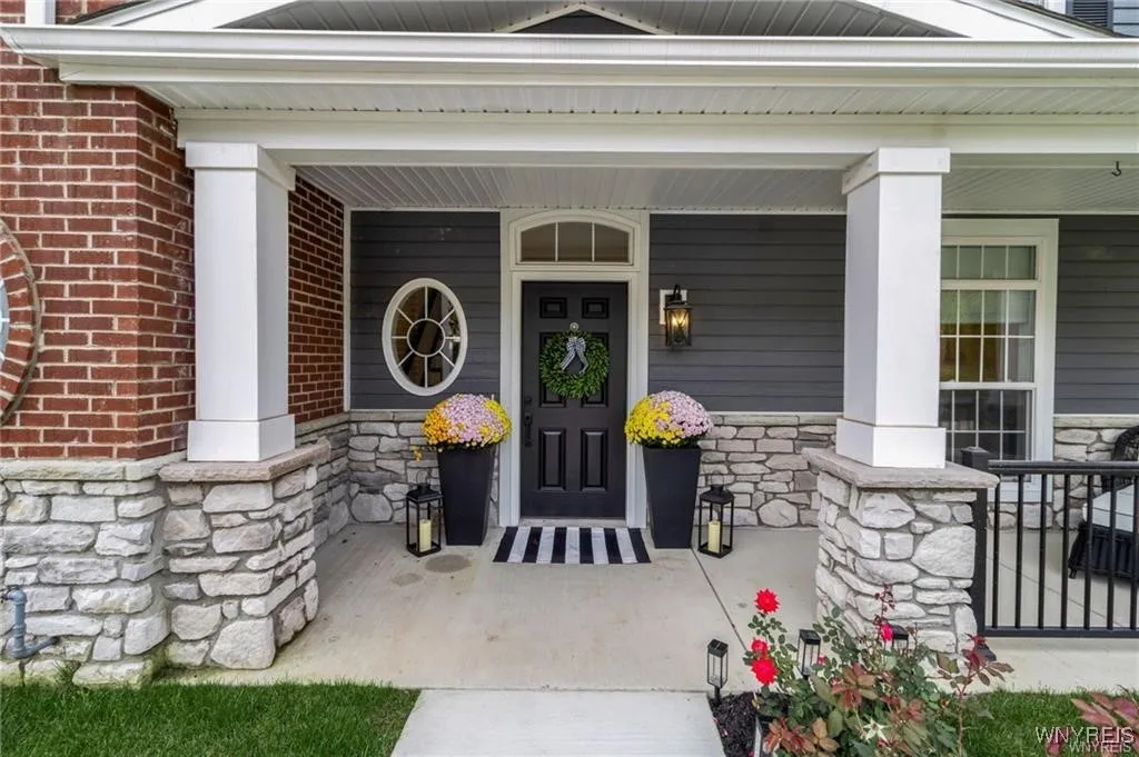 101 California Drive A, Amherst, New York 14221, Amherst, New York 14221, 3 Bedrooms Bedrooms, 10 Rooms Rooms,2 BathroomsBathrooms,Residential,For Sale,101 California Drive A, Amherst, New York 14221,0,B1645435