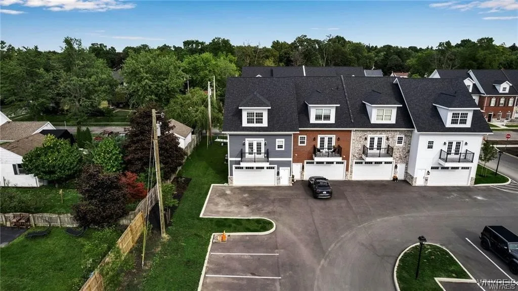 101 California Drive A, Amherst, New York 14221, Amherst, New York 14221, 3 Bedrooms Bedrooms, 10 Rooms Rooms,2 BathroomsBathrooms,Residential,For Sale,101 California Drive A, Amherst, New York 14221,0,B1645435
