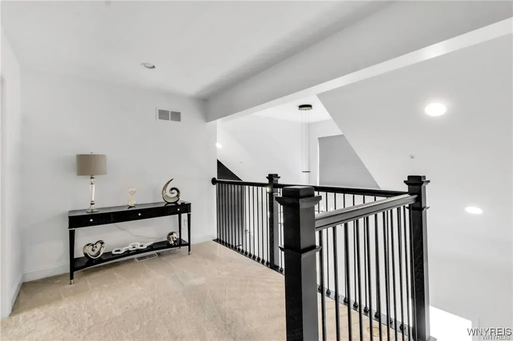 101 California Drive A, Amherst, New York 14221, Amherst, New York 14221, 3 Bedrooms Bedrooms, 10 Rooms Rooms,2 BathroomsBathrooms,Residential,For Sale,101 California Drive A, Amherst, New York 14221,0,B1645435