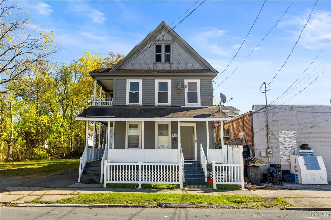 1569 & 1565 Dudley Avenue, Utica, New York 135, Utica, New York 13501, 6 Bedrooms Bedrooms, ,2 BathroomsBathrooms,Residential,For Sale,1569 & 1565 Dudley Avenue, Utica, New York 135,0,S1645465