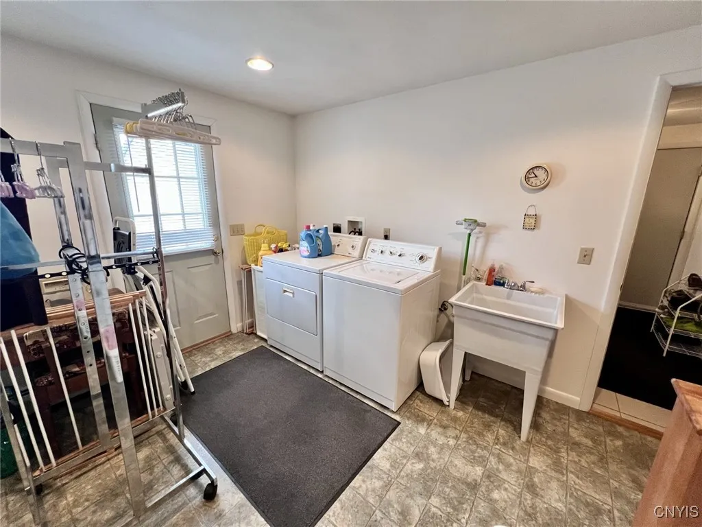 1074 Halstead Road, Cortlandville, New York 13045, Cortlandville, New York 13045, 4 Bedrooms Bedrooms, 15 Rooms Rooms,4 BathroomsBathrooms,Residential,For Sale,1074 Halstead Road, Cortlandville, New York 13045,0,S1645693