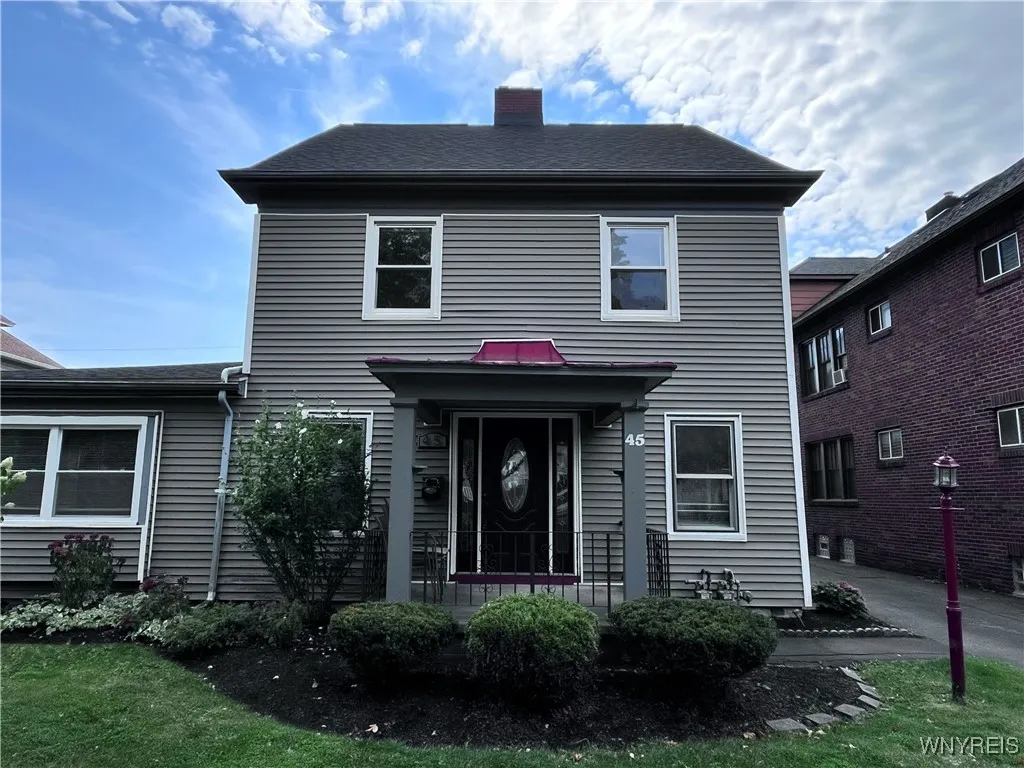 45 Delham Avenue, Buffalo, New York 14216, Buffalo, New York 14216, 4 Bedrooms Bedrooms, 8 Rooms Rooms,2 BathroomsBathrooms,Residential Lease,For Rent,45 Delham Avenue, Buffalo, New York 14216,0,B1645690