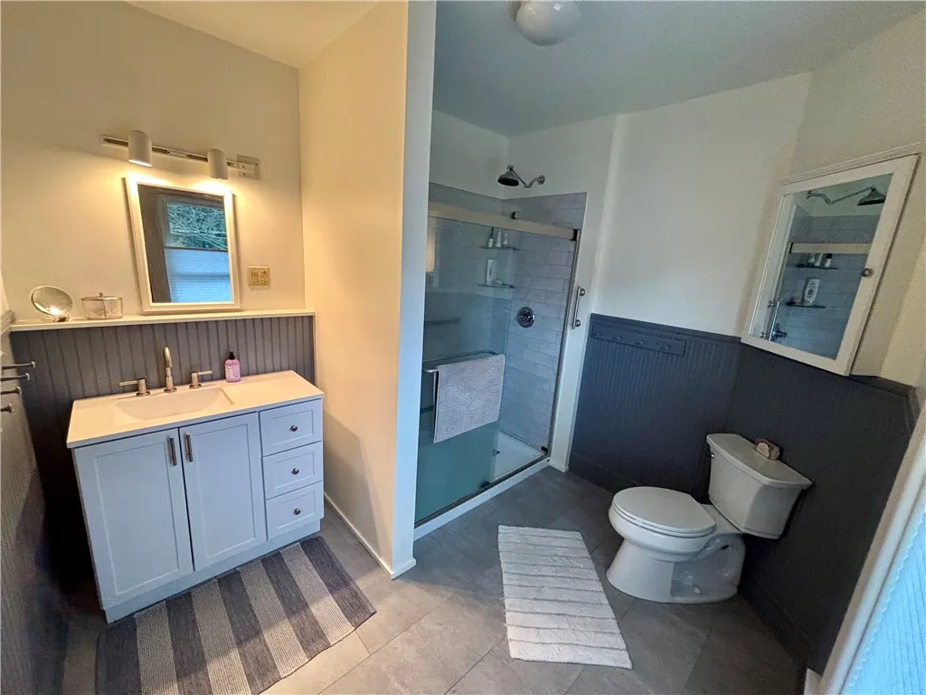 35 Lake Street, Harpersfield, New York 12167, Harpersfield, New York 12167, 6 Bedrooms Bedrooms, 9 Rooms Rooms,2 BathroomsBathrooms,Residential,For Sale,35 Lake Street, Harpersfield, New York 12167,0,R1645704