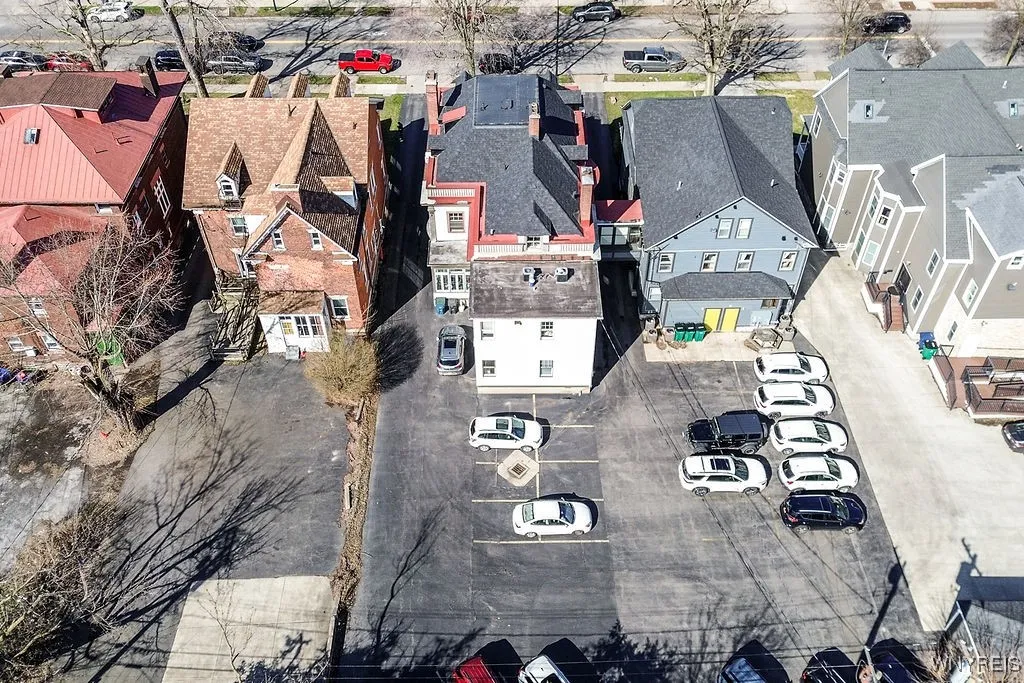 343 Elmwood Avenue, Buffalo, New York 14222, Buffalo, New York 14222, 21 Rooms Rooms,1 BathroomBathrooms,Residential,For Sale,343 Elmwood Avenue, Buffalo, New York 14222,0,B1645126