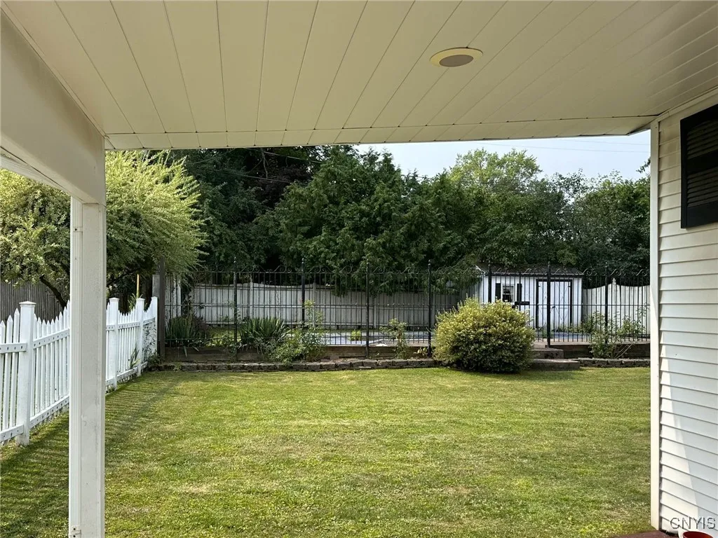 12 Eastwood Avenue, Utica, New York 13501, Utica, New York 13501, 5 Bedrooms Bedrooms, 10 Rooms Rooms,3 BathroomsBathrooms,Residential,For Sale,12 Eastwood Avenue, Utica, New York 13501,0,S1645713