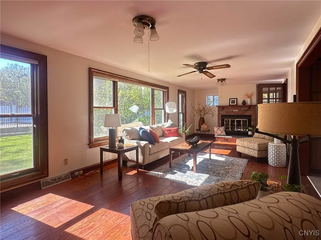 12 Eastwood Avenue, Utica, New York 13501, Utica, New York 13501, 5 Bedrooms Bedrooms, 10 Rooms Rooms,3 BathroomsBathrooms,Residential,For Sale,12 Eastwood Avenue, Utica, New York 13501,0,S1645713