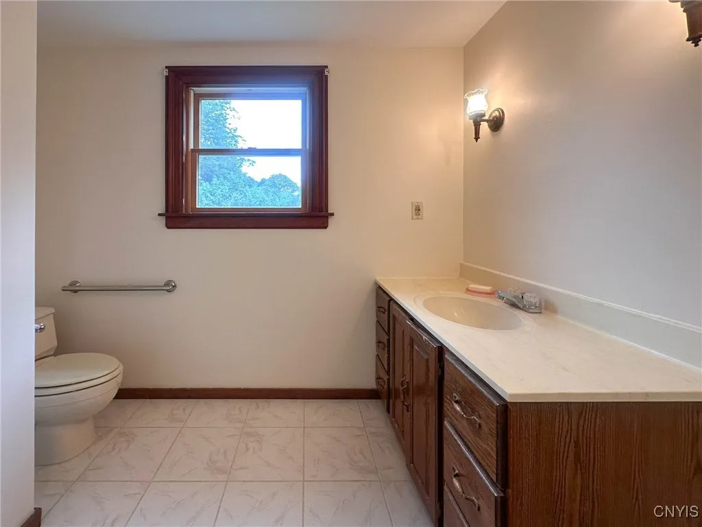 12 Eastwood Avenue, Utica, New York 13501, Utica, New York 13501, 5 Bedrooms Bedrooms, 10 Rooms Rooms,3 BathroomsBathrooms,Residential,For Sale,12 Eastwood Avenue, Utica, New York 13501,0,S1645713