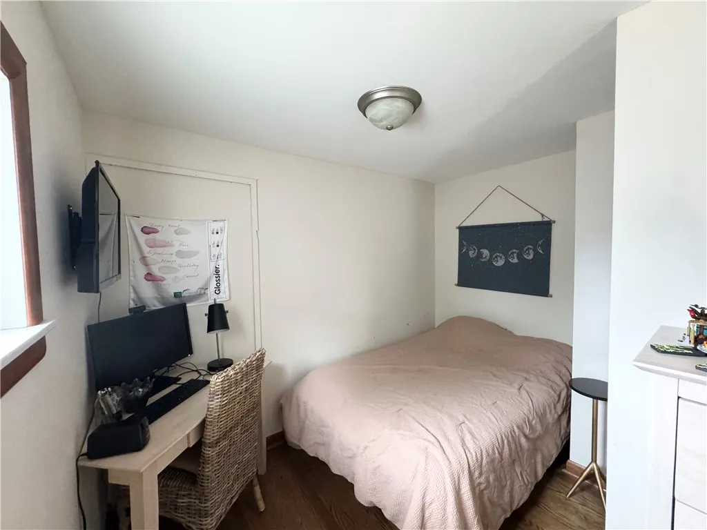 10 Alden Avenue, Auburn, New York 13021, Auburn, New York 13021, 4 Bedrooms Bedrooms, 7 Rooms Rooms,3 BathroomsBathrooms,Residential,For Sale,10 Alden Avenue, Auburn, New York 13021,0,R1645645