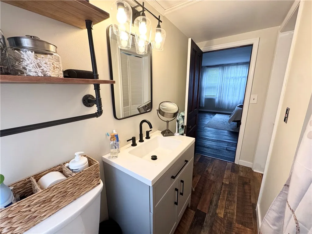 10 Alden Avenue, Auburn, New York 13021, Auburn, New York 13021, 4 Bedrooms Bedrooms, 7 Rooms Rooms,3 BathroomsBathrooms,Residential,For Sale,10 Alden Avenue, Auburn, New York 13021,0,R1645645
