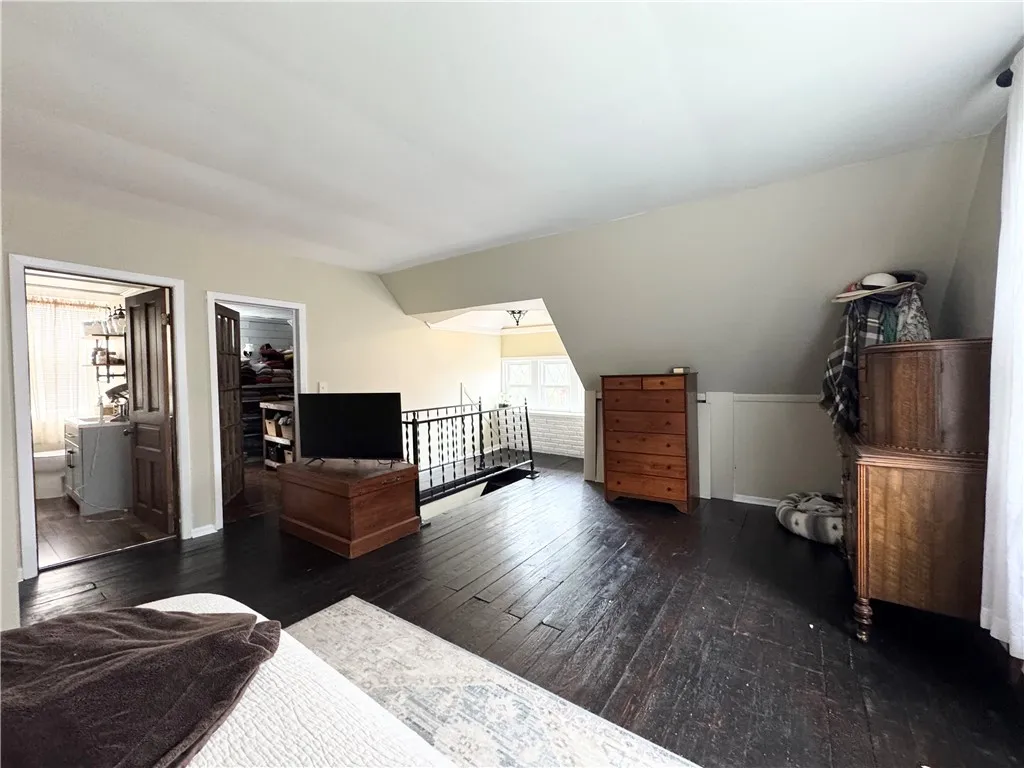 10 Alden Avenue, Auburn, New York 13021, Auburn, New York 13021, 4 Bedrooms Bedrooms, 7 Rooms Rooms,3 BathroomsBathrooms,Residential,For Sale,10 Alden Avenue, Auburn, New York 13021,0,R1645645