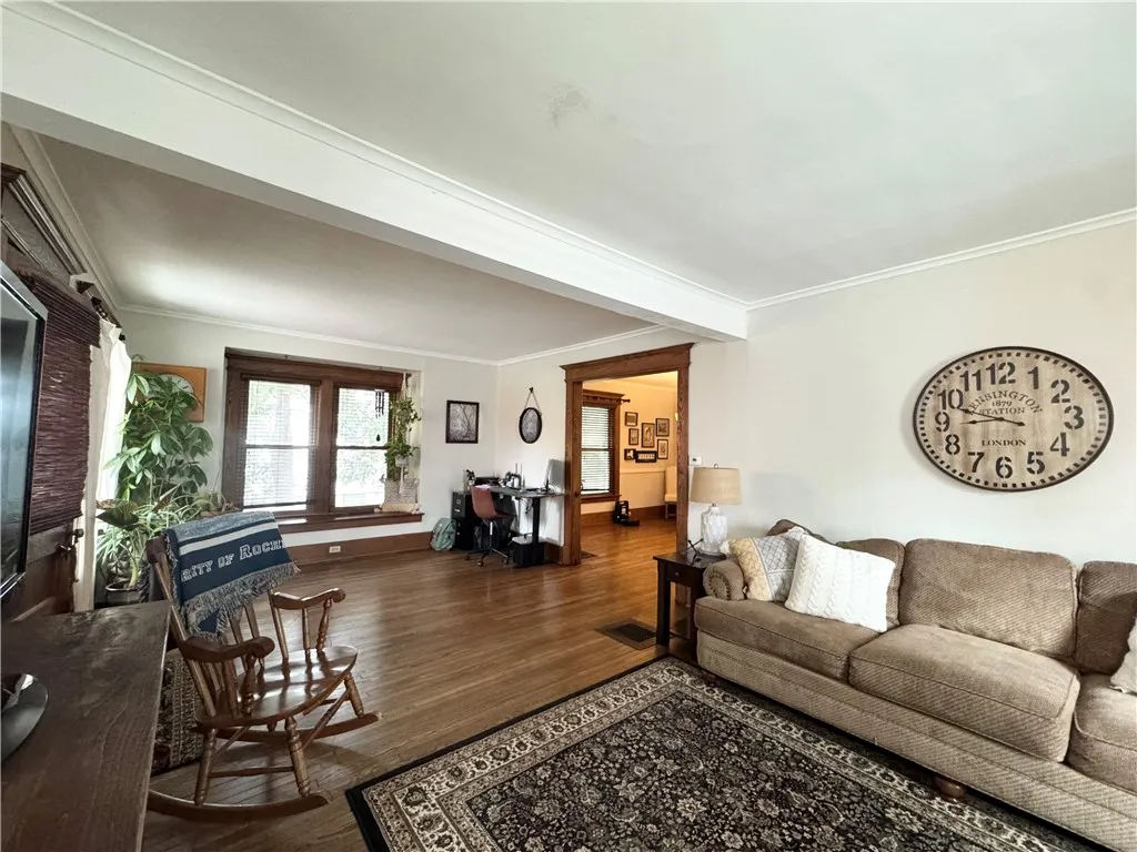 10 Alden Avenue, Auburn, New York 13021, Auburn, New York 13021, 4 Bedrooms Bedrooms, 7 Rooms Rooms,3 BathroomsBathrooms,Residential,For Sale,10 Alden Avenue, Auburn, New York 13021,0,R1645645
