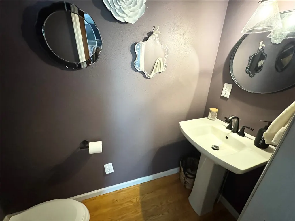 10 Alden Avenue, Auburn, New York 13021, Auburn, New York 13021, 4 Bedrooms Bedrooms, 7 Rooms Rooms,3 BathroomsBathrooms,Residential,For Sale,10 Alden Avenue, Auburn, New York 13021,0,R1645645