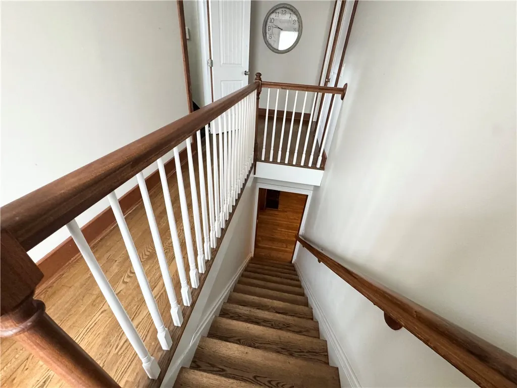 10 Alden Avenue, Auburn, New York 13021, Auburn, New York 13021, 4 Bedrooms Bedrooms, 7 Rooms Rooms,3 BathroomsBathrooms,Residential,For Sale,10 Alden Avenue, Auburn, New York 13021,0,R1645645