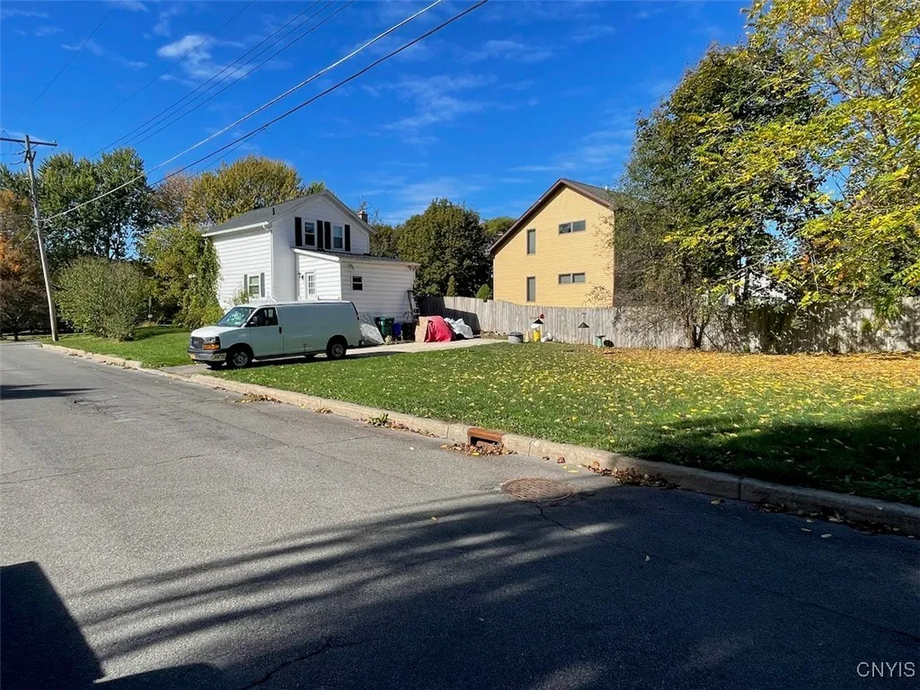 299 Chestnut Street, Oswego, New York 13126, Oswego, New York 13126, 2 Bedrooms Bedrooms, 5 Rooms Rooms,1 BathroomBathrooms,Residential,For Sale,299 Chestnut Street, Oswego, New York 13126,0,S1645730