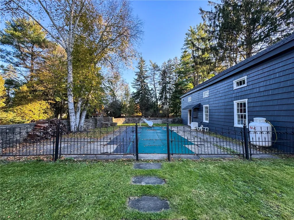 24 Genesee Street, New Berlin, New York 13411, New Berlin, New York 13411, 5 Bedrooms Bedrooms, 23 Rooms Rooms,3 BathroomsBathrooms,Residential,For Sale,24 Genesee Street, New Berlin, New York 13411,0,R1644449