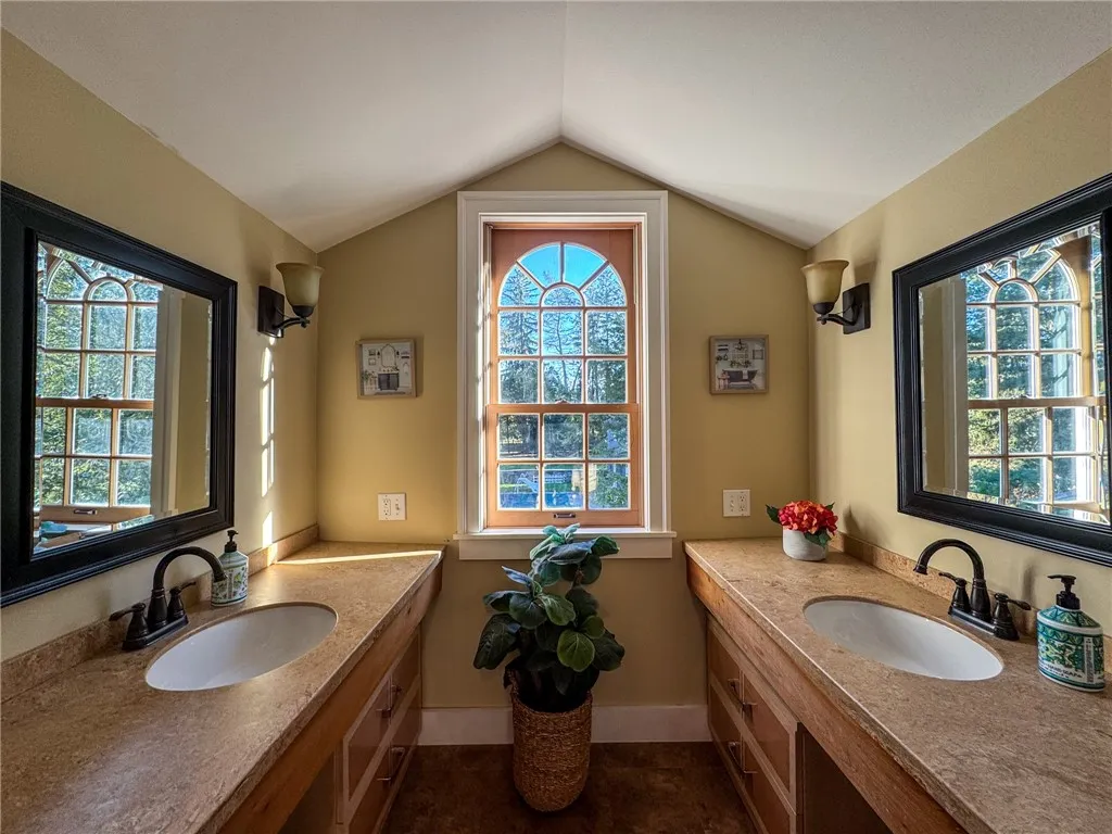 24 Genesee Street, New Berlin, New York 13411, New Berlin, New York 13411, 5 Bedrooms Bedrooms, 23 Rooms Rooms,3 BathroomsBathrooms,Residential,For Sale,24 Genesee Street, New Berlin, New York 13411,0,R1644449