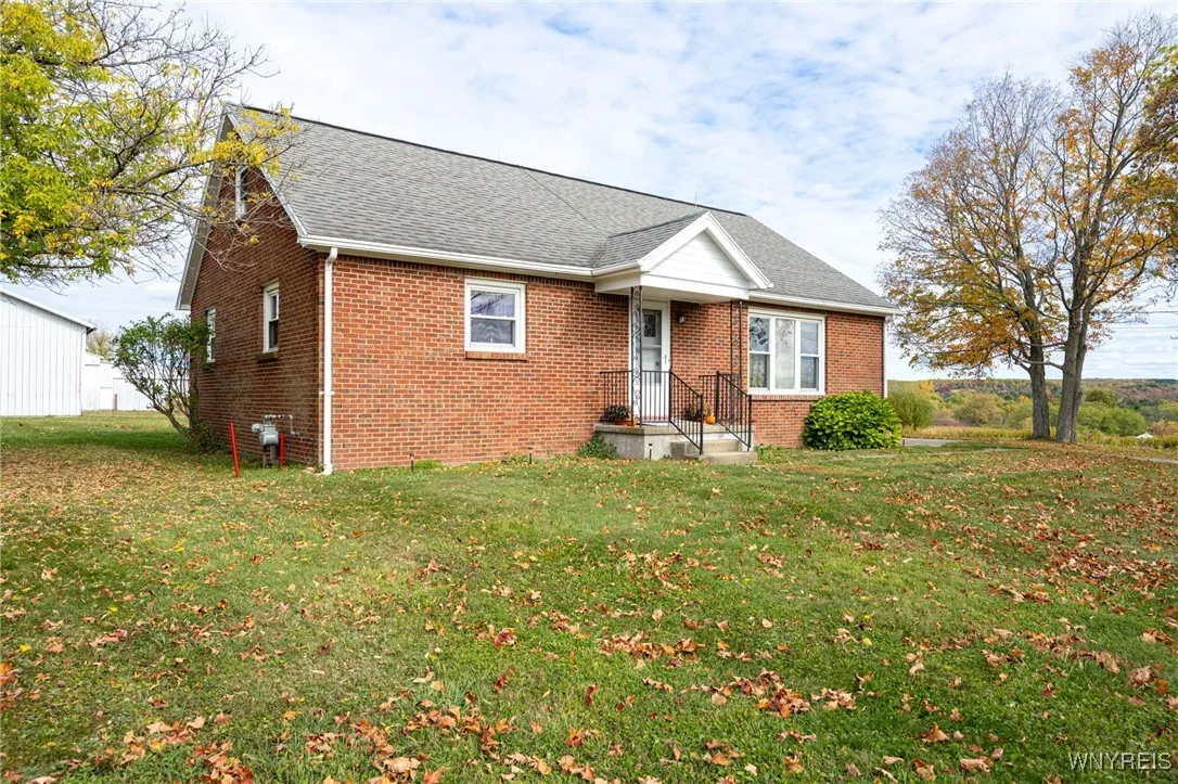 13050 Big Tree Rd Road, Wales, New York 14052, Wales, New York 14052, 4 Bedrooms Bedrooms, 7 Rooms Rooms,1 BathroomBathrooms,Residential,For Sale,13050 Big Tree Rd Road, Wales, New York 14052,0,B1645316