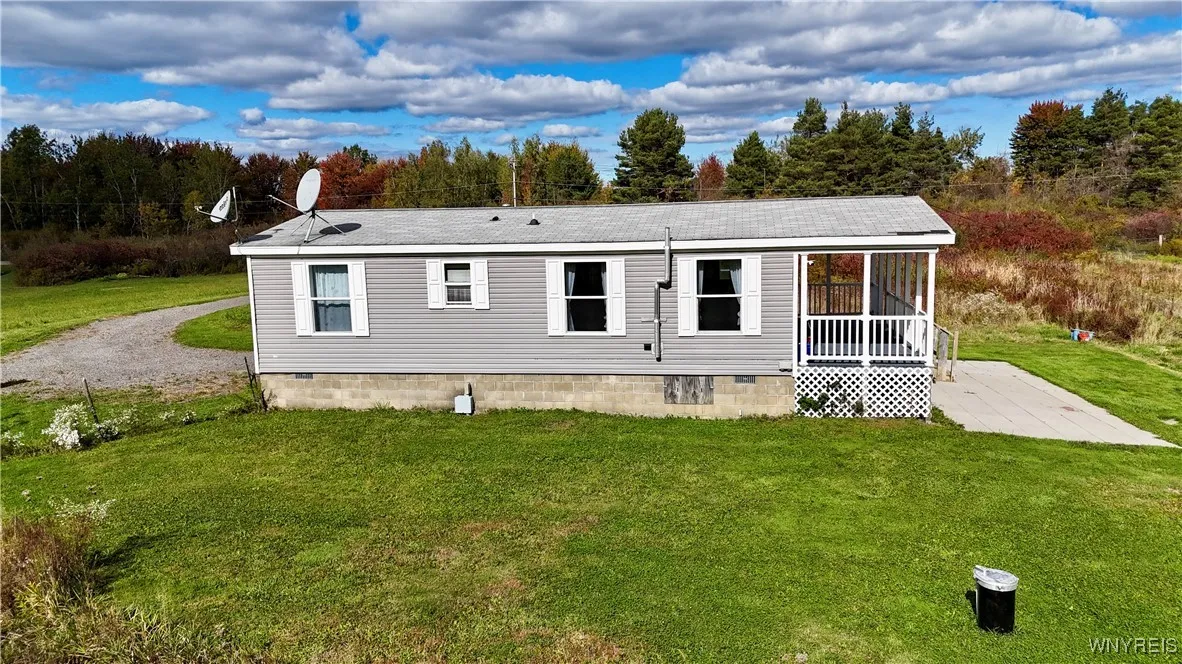 5343 Berry Road, Pomfret, New York 14063, Pomfret, New York 14063, 2 Bedrooms Bedrooms, 5 Rooms Rooms,1 BathroomBathrooms,Residential,Closed,5343 Berry Road, Pomfret, New York 14063,0,B1645753