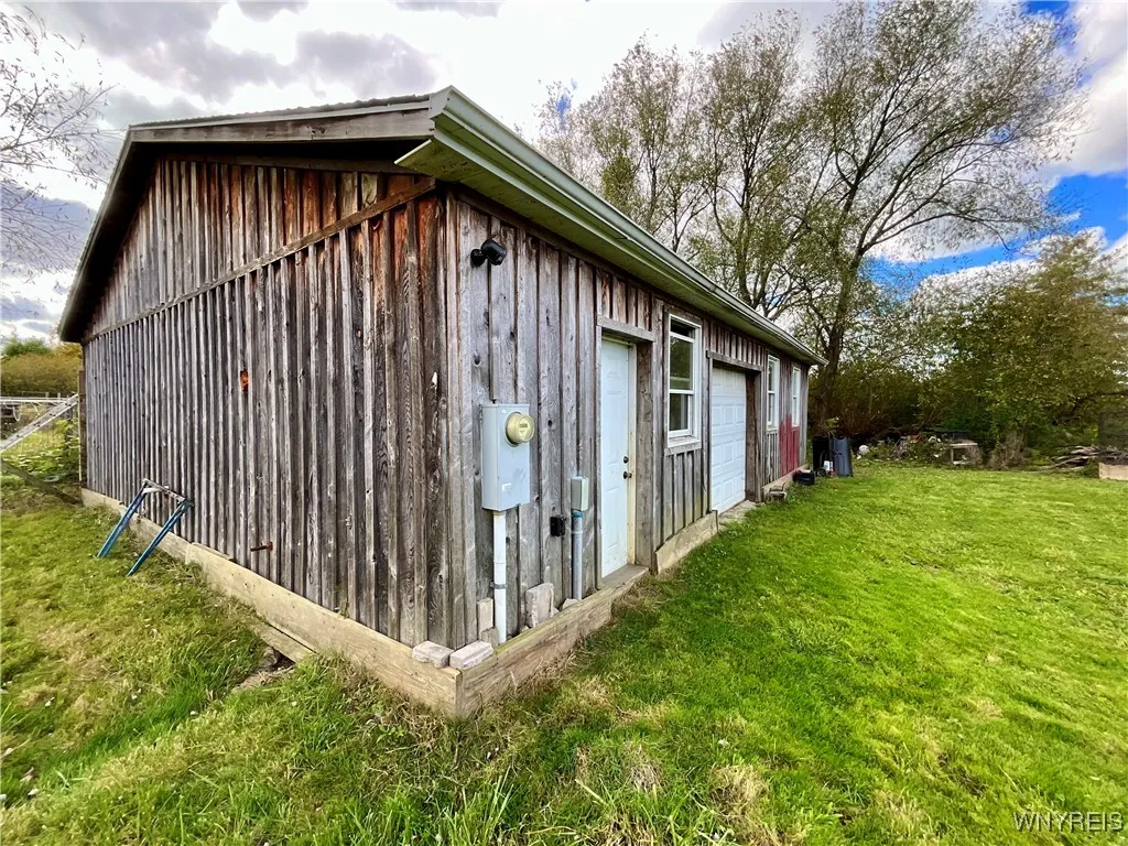 5343 Berry Road, Pomfret, New York 14063, Pomfret, New York 14063, 2 Bedrooms Bedrooms, 5 Rooms Rooms,1 BathroomBathrooms,Residential,Closed,5343 Berry Road, Pomfret, New York 14063,0,B1645753