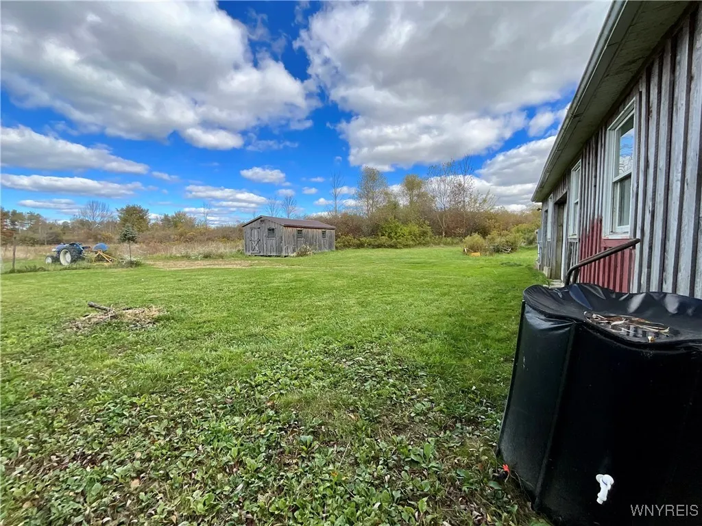 5343 Berry Road, Pomfret, New York 14063, Pomfret, New York 14063, 2 Bedrooms Bedrooms, 5 Rooms Rooms,1 BathroomBathrooms,Residential,Closed,5343 Berry Road, Pomfret, New York 14063,0,B1645753